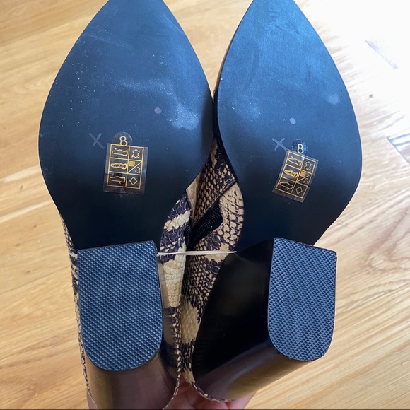 Jeffrey Campbell Snake print pointed toe booties - Picture 10 of 10